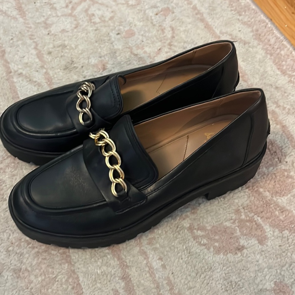 Sam Edelman black chunky loafer with gold chain